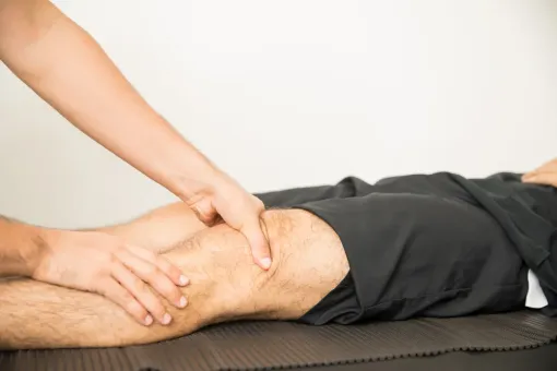 Sportifs à Péronnas : prévenir les blessures avec l’ostéopathie, Bourg-en-Bresse, Rémi Dufour